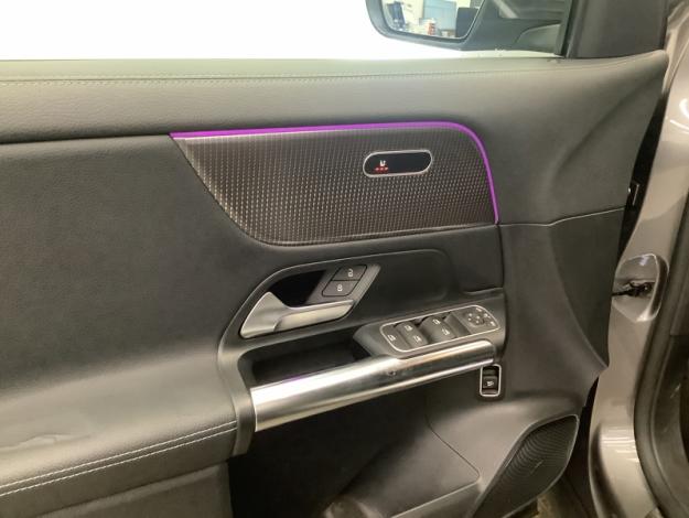 MERCEDES-BENZ GLA 200 d Luxury Line  