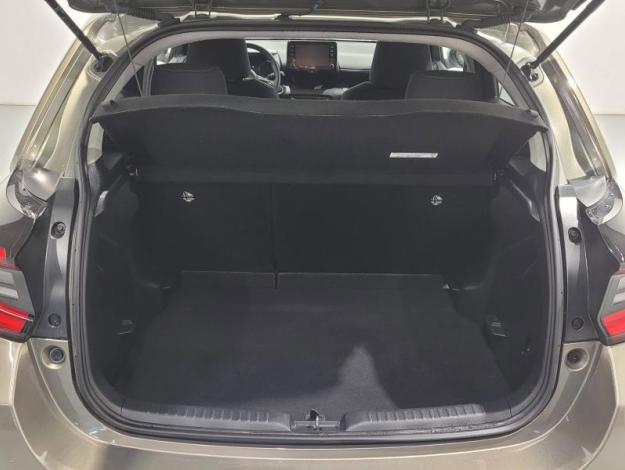 TOYOTA Yaris Design 120   