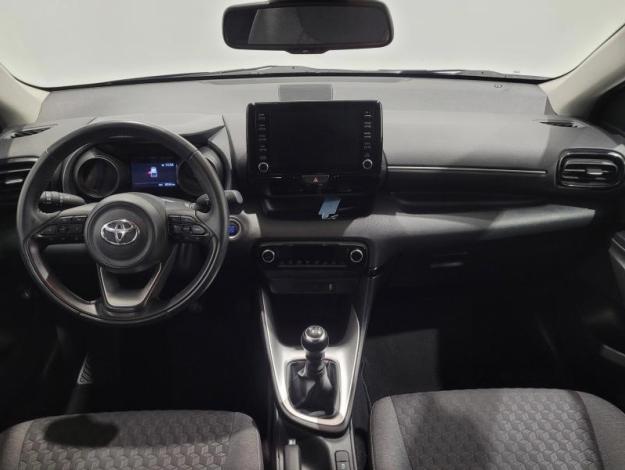 TOYOTA Yaris Design 120   