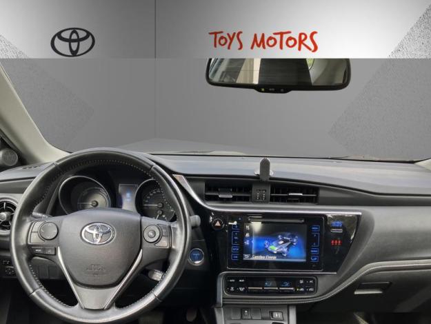 TOYOTA Auris Hybride 136h Dynamic  