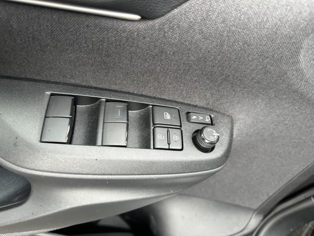 TOYOTA Yaris Hybride 116h ICONIC MY22  1.5 116 ch 