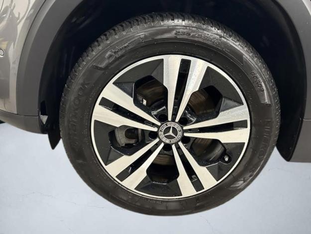 MERCEDES-BENZ GLB 180 d Luxury Line 7 places Facelift   