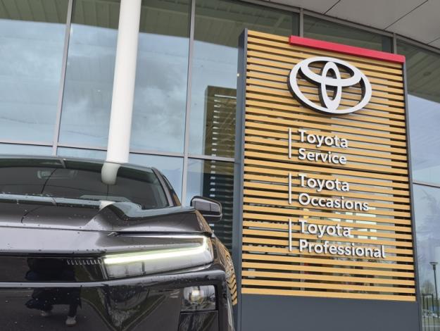 TOYOTA C-HR Design Grande Autonomie 77 kWh 224ch  C HR+ GRANDE AUTONOMIE DESIGN 77kWh