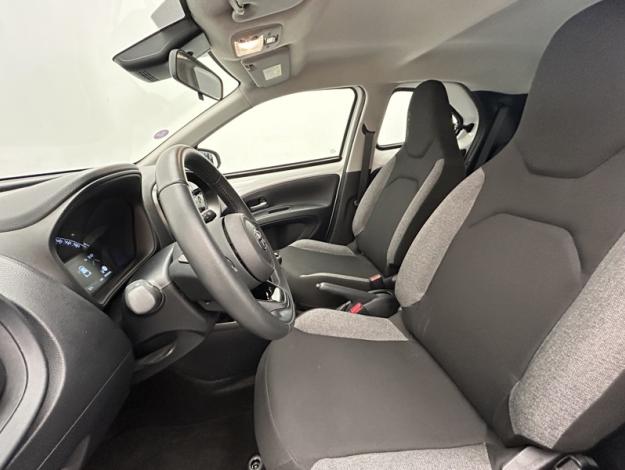 TOYOTA Aygo X 1.0 VVT-i 72 Dynamic   