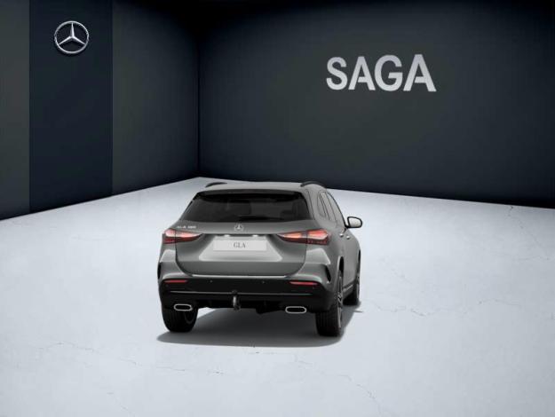MERCEDES-BENZ GLA 180 Star Edition  