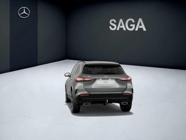 MERCEDES-BENZ GLA 180 Star Edition  