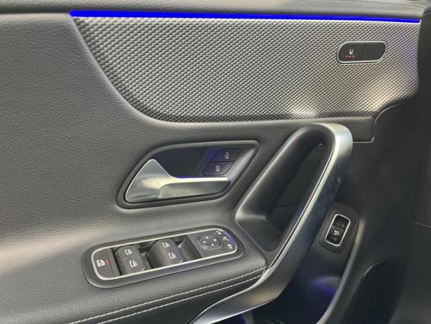 MERCEDES-BENZ CLA CLA 200d Shooting Brake (13/23)