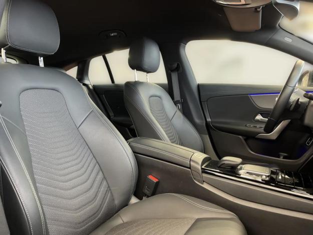 MERCEDES-BENZ CLA CLA 200d Shooting Brake (16/23)