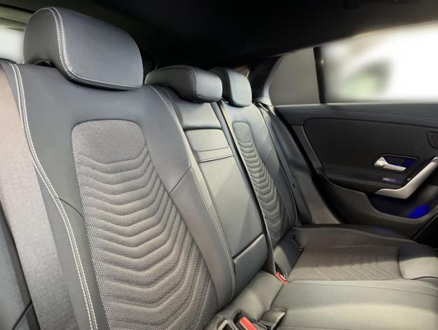 MERCEDES-BENZ CLA CLA 200d Shooting Brake (21/23)