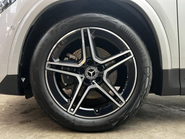 MERCEDES-BENZ GLA 200 d AMG Line  