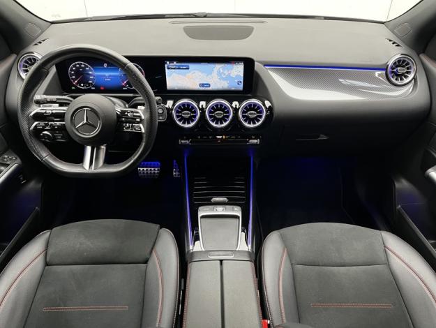 MERCEDES-BENZ GLA 200 d AMG Line  