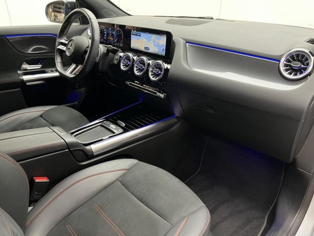 MERCEDES-BENZ GLA 200 d AMG Line  