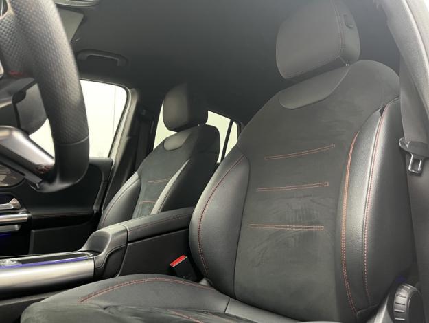 MERCEDES-BENZ GLA 200 d AMG Line  