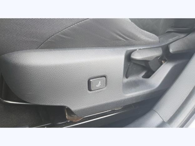 TOYOTA Corolla Hybride 122h Dynamic Business  1.8 122 ch 