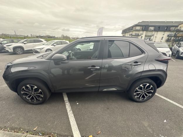 TOYOTA Yaris Cross Hybrid 2WD Design pack cargo   