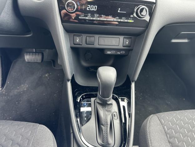 TOYOTA Yaris Cross Hybrid 2WD Design pack cargo   