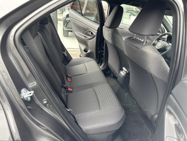 TOYOTA Yaris Cross Hybrid 2WD Design pack cargo   