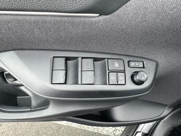 TOYOTA Yaris Cross Hybrid 2WD Design pack cargo   