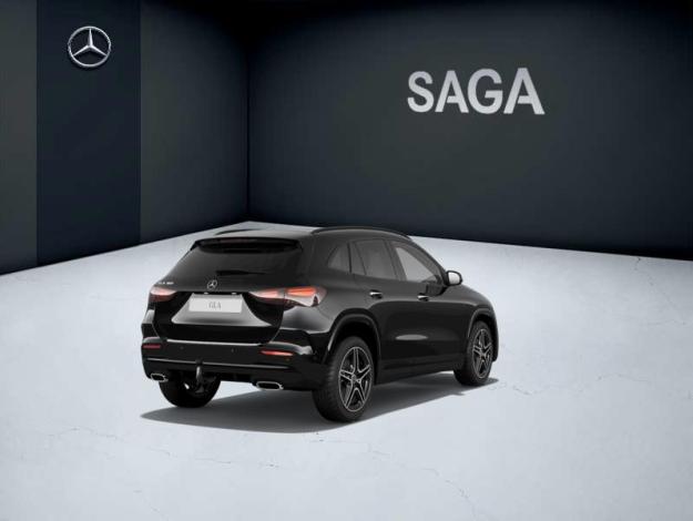 MERCEDES-BENZ GLA 180 Star Edition  