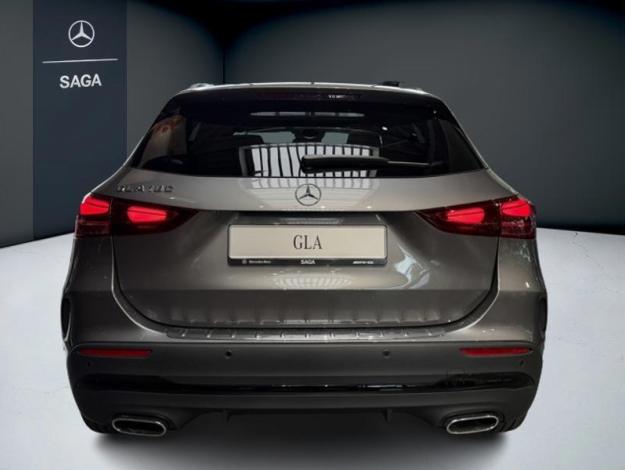 MERCEDES-BENZ GLA-Klasse GLA 180 Off-Roader