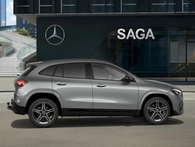 MERCEDES-BENZ GLA 180  