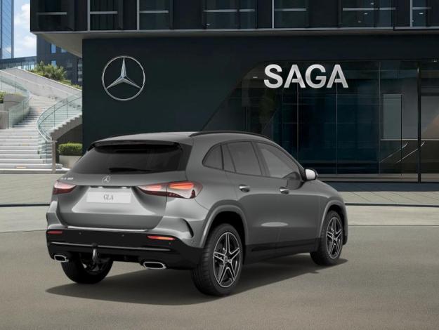 MERCEDES-BENZ GLA 180  