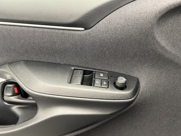 TOYOTA Yaris 116h Dynamic  