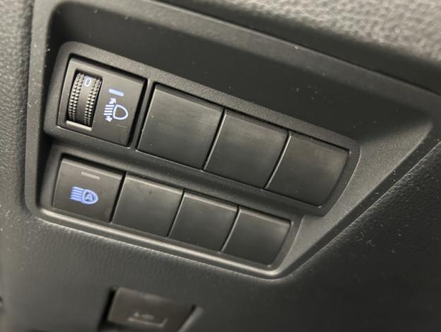 TOYOTA Yaris 116h Dynamic  