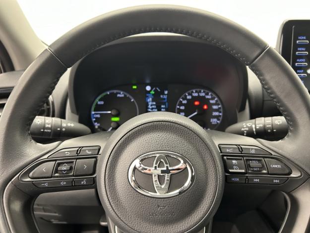 TOYOTA Yaris 116h Dynamic  