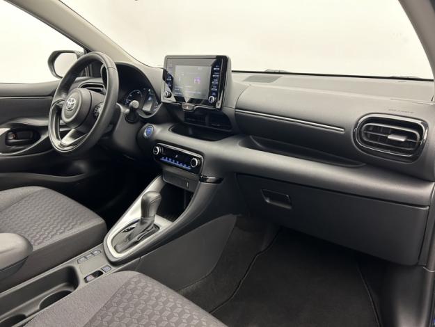 TOYOTA Yaris 116h Dynamic  