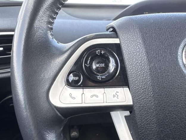 TOYOTA Prius Lounge  1.8 122 ch 