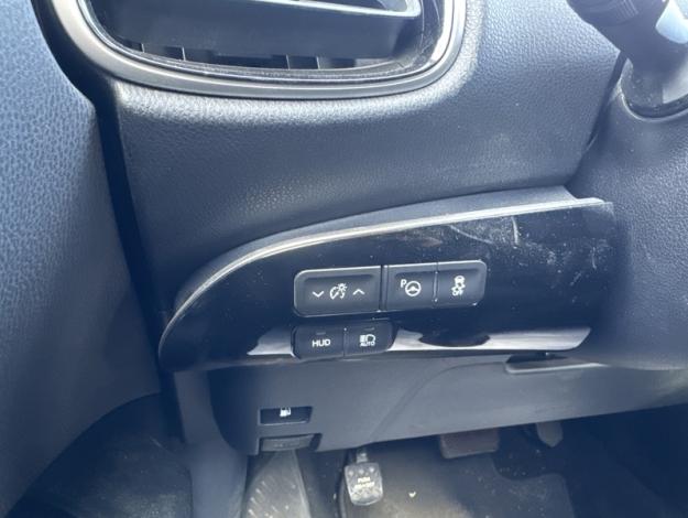 TOYOTA Prius Lounge  1.8 122 ch 