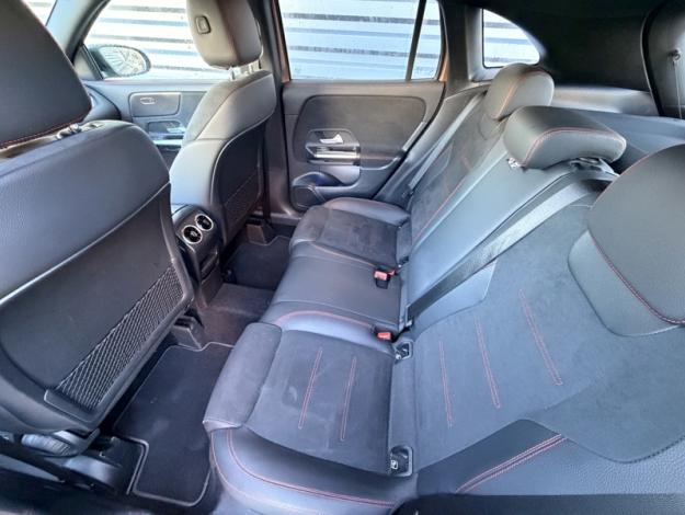 MERCEDES-BENZ GLA 200 d AMG Line  