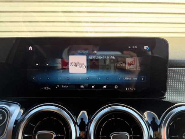 MERCEDES-BENZ GLB 200 d Business Line  