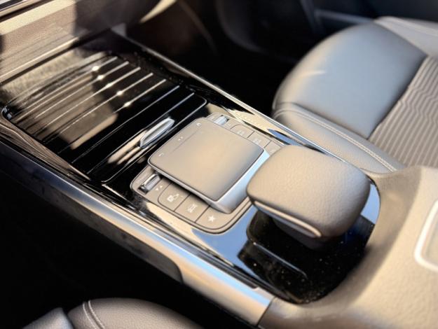 MERCEDES-BENZ GLB 200 d Business Line  