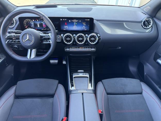 MERCEDES-BENZ GLA 200 d AMG Line  