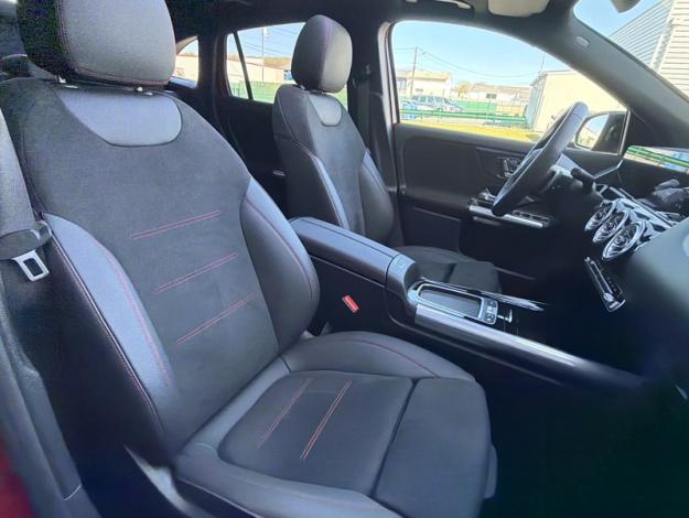 MERCEDES-BENZ GLA 200 d AMG Line  