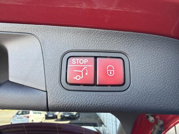 MERCEDES-BENZ GLA 200 d AMG Line  