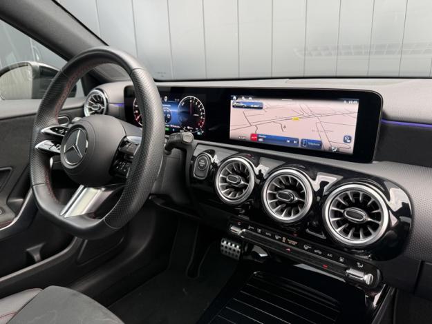 MERCEDES-BENZ Classe A 250 e Hybrid EQ AMG Line  
