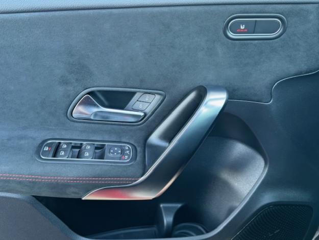 MERCEDES-BENZ Classe A 180 d AMG Line  