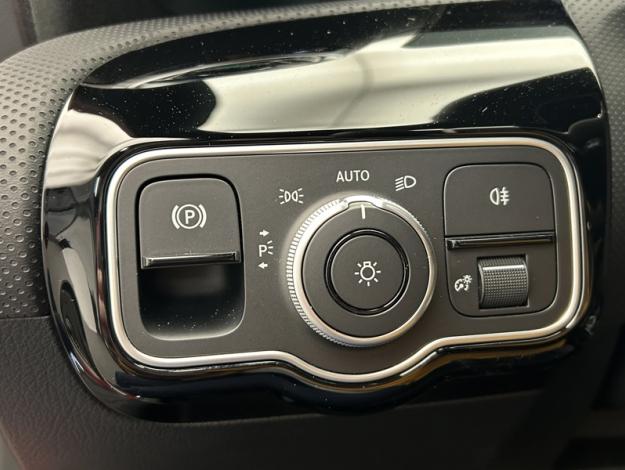 MERCEDES-BENZ Classe A 180 d AMG Line  