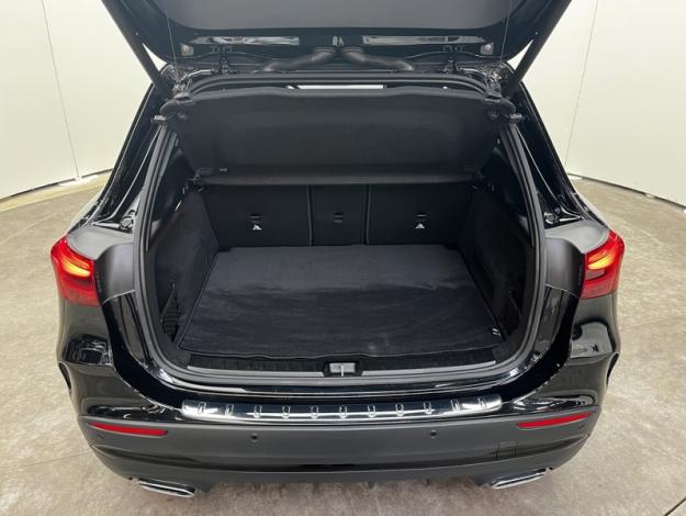 MERCEDES-BENZ GLA 200 d AMG Line  