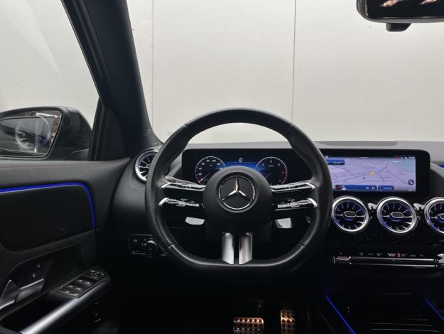 MERCEDES-BENZ GLA 200 d AMG Line  