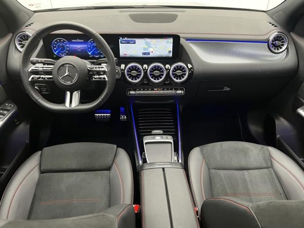 MERCEDES-BENZ EQA 250+ AMG Line  