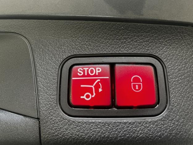 MERCEDES-BENZ EQA 250+ AMG Line  