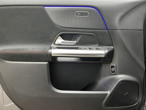 MERCEDES-BENZ EQA 250+ AMG Line  