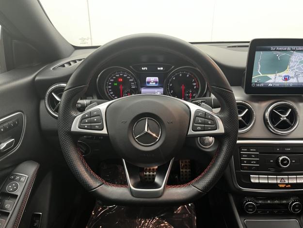MERCEDES-BENZ CLA Coupé CLA 200 Coupé Fascination  
