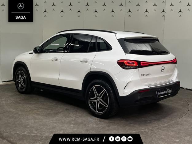 MERCEDES-BENZ EQA 250 AMG Line  