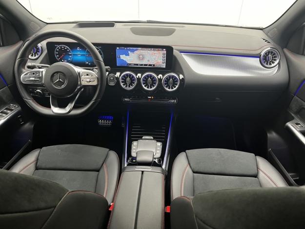 MERCEDES-BENZ EQA 250 AMG Line  