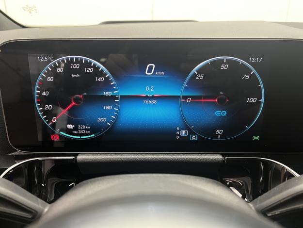 MERCEDES-BENZ EQA 250 AMG Line  